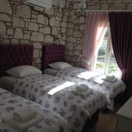 Bed & Breakfast Alaris 2*