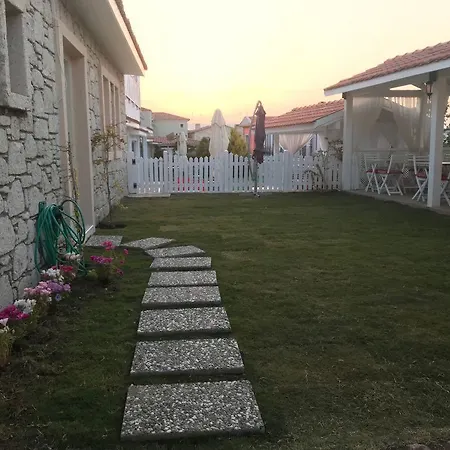 Alaris Bed & Breakfast Alacati