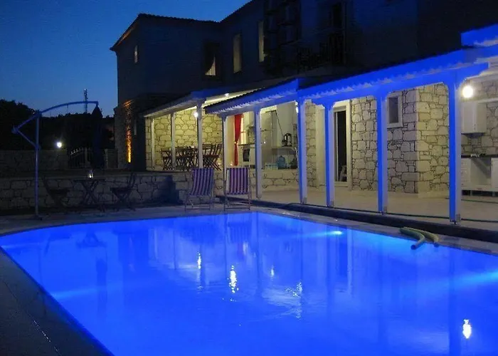 Alaris Bed and Breakfast 3*