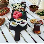 Alaris Bed & Breakfast Alaçatı