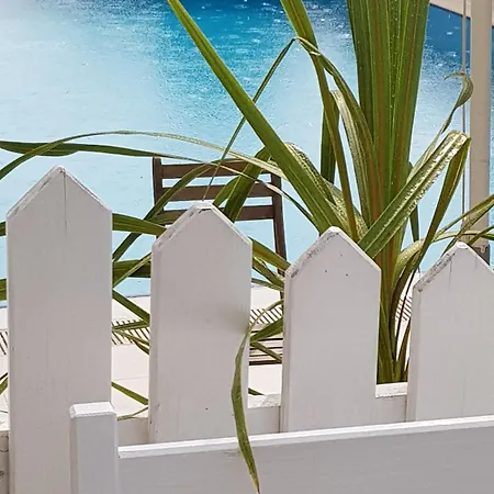 فندق مبيت وإفطار Alaris 3*