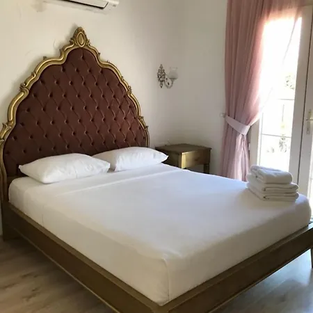 Alaris فندق مبيت وإفطار ألاتشاتي